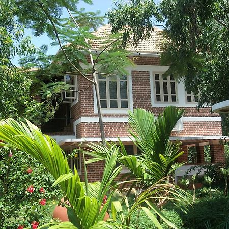 Inn Pondiville Forest Retreat Puducherry Zewnętrze zdjęcie
