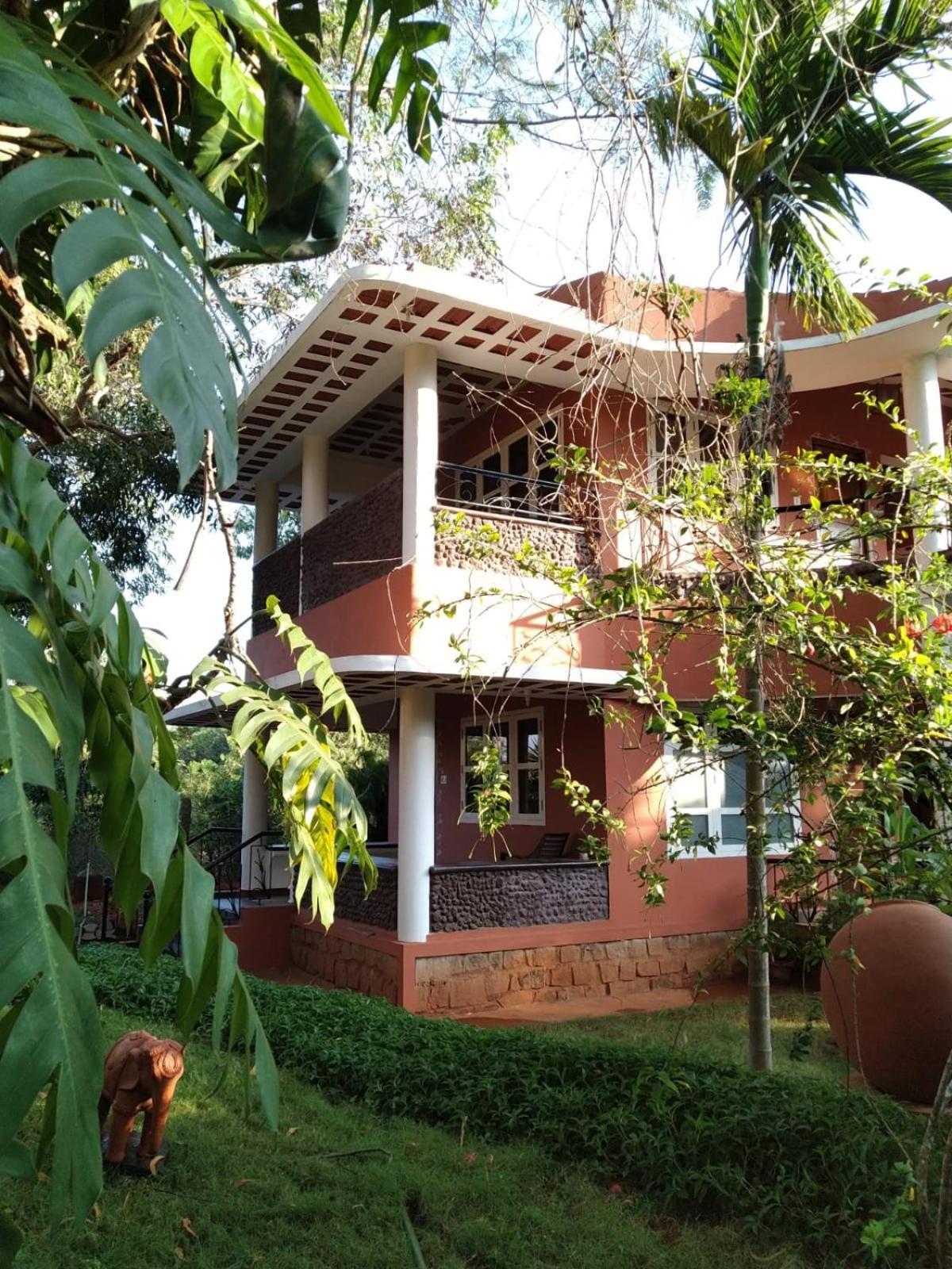 Inn Pondiville Forest Retreat Puducherry Zewnętrze zdjęcie