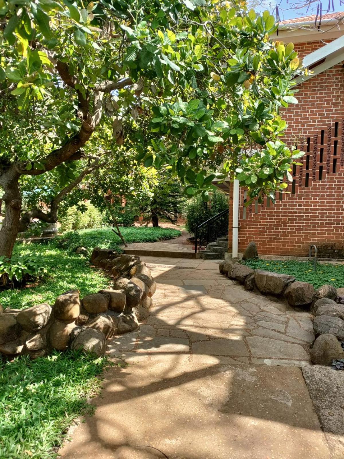 Inn Pondiville Forest Retreat Puducherry Zewnętrze zdjęcie