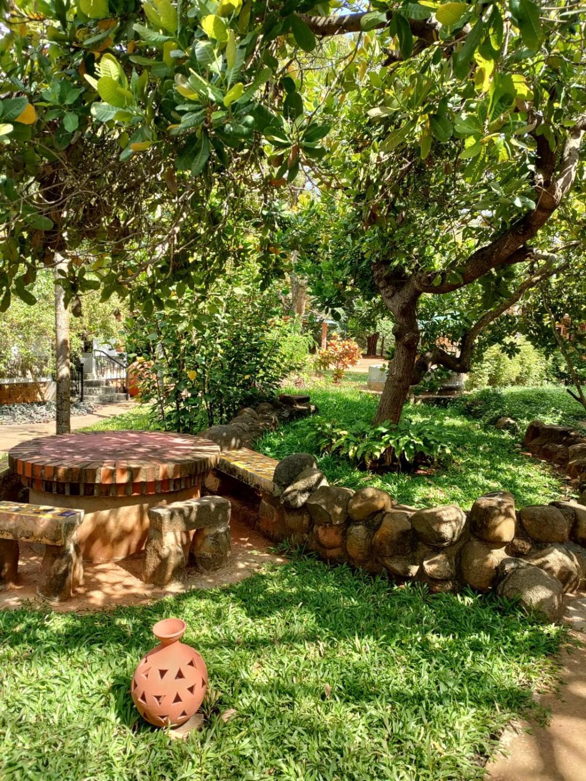 Inn Pondiville Forest Retreat Puducherry Zewnętrze zdjęcie