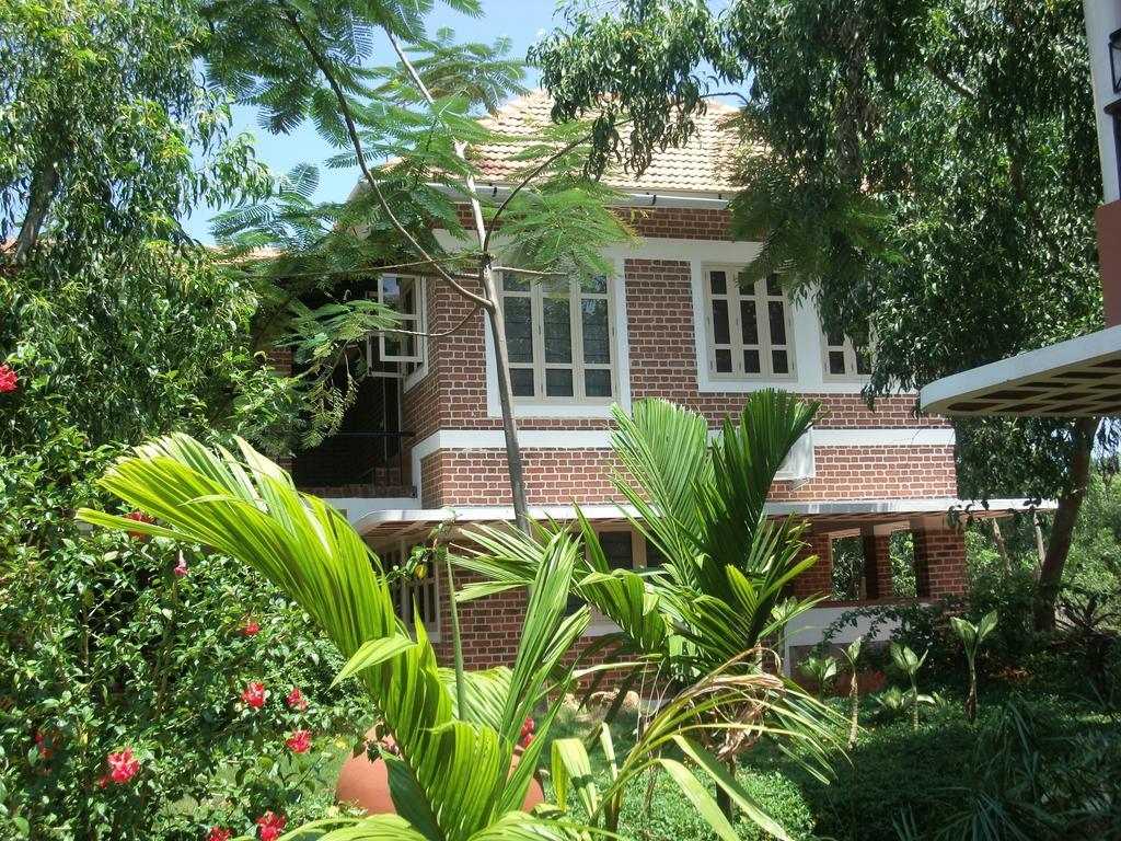 Inn Pondiville Forest Retreat Puducherry Zewnętrze zdjęcie